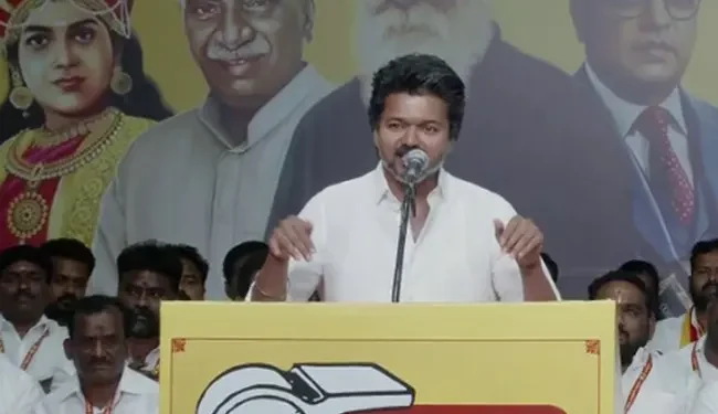 மார்ச் 2வது வாரத்தில் தஞ்சாவூரில் TVK நிர்வாகிகள் சந்திப்பு – விஜய்யின் அடுத்த நகர்வு யாரும் யாருக்கும் தலைவணங்கக் கூடாது: விஜய்