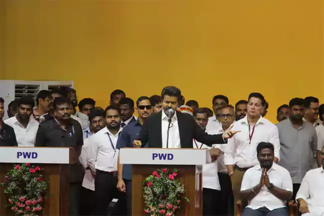 முதல்வர் விஜய்யின் பதவியேற்பு விழாவின் முக்கிய அம்சங்கள் - 126081792 26081792 TVK 1