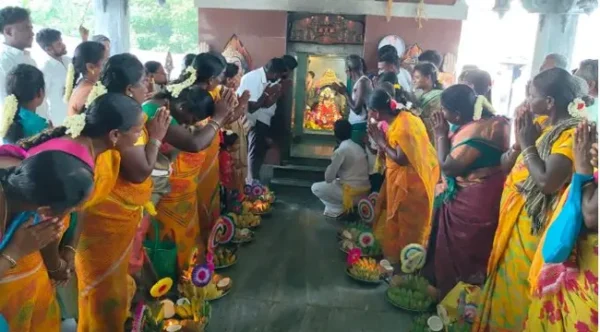 150 ஆண்டுகால அநீதிக்கு நம்ம 'தளபதி' CM வைத்த முற்றுப்புள்ளி! கரூர் கோவிலுக்குள் கெத்தாக நுழைந்த தலித் மக்கள்! - kurichhi